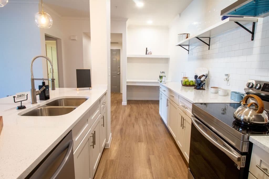 1 BR for rent — 10015 Lake Creek Pkwy, Austin 1