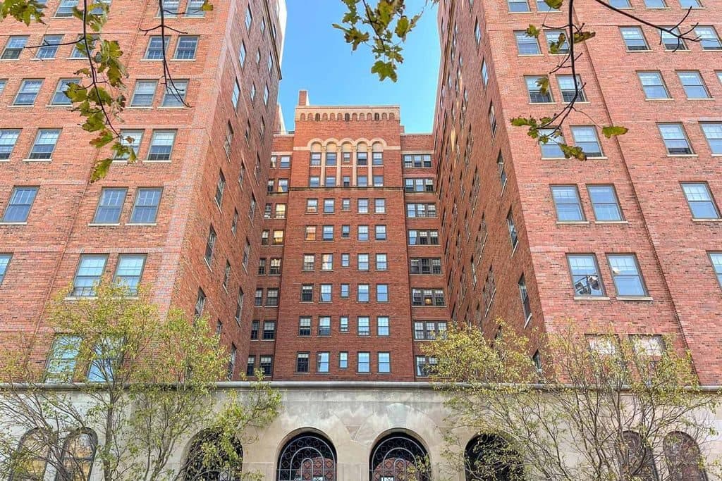 1 BR for rent — 5801 S Dorchester Ave, Chicago 1