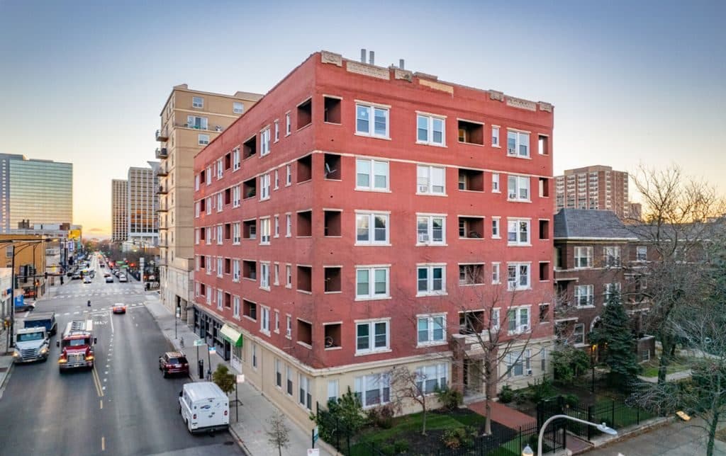 Studio for rent — 4363 N Kenmore Ave, Chicago 1
