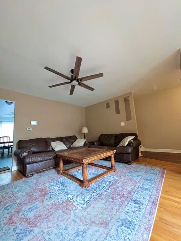 3 BR for rent — 1706 W Thome Ave, Chicago 1