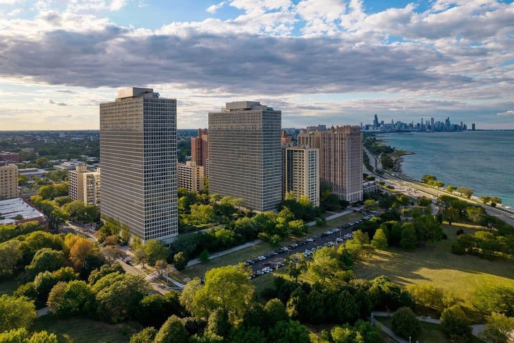 Studio for rent — 5035 S East End Ave, Chicago 1