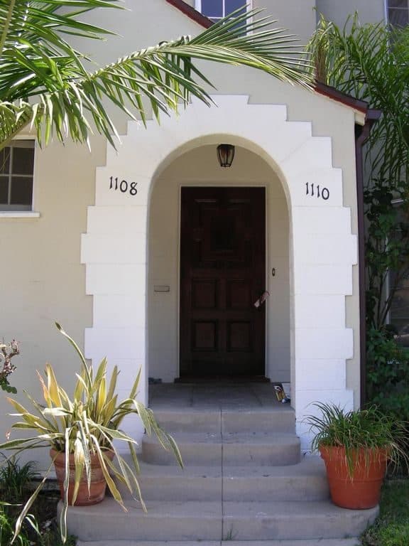 2 BR for rent — 1108 S Redondo Blvd, Los Angeles 2