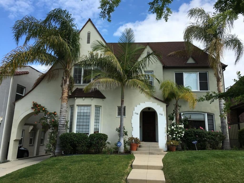 2 BR for rent — 1108 S Redondo Blvd, Los Angeles 1