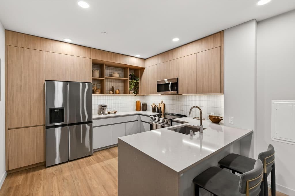 Studio for rent — 5420 W Sunset Blvd, Los Angeles 1