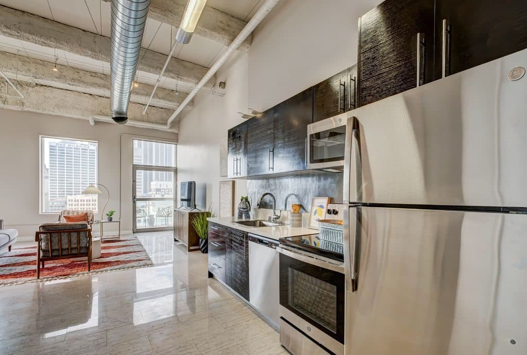 Studio for rent — 600 S Spring St, Los Angeles 1