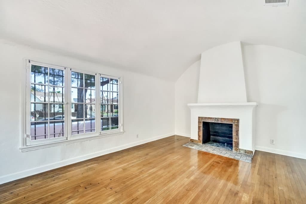 2 BR for rent — 815 N Curson Ave, Los Angeles 3