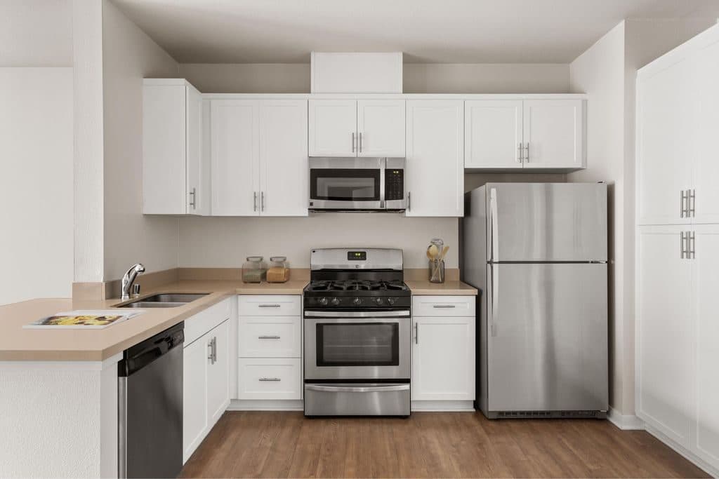 1 BR for rent — 14500 Sherman Cir, Van Nuys 1