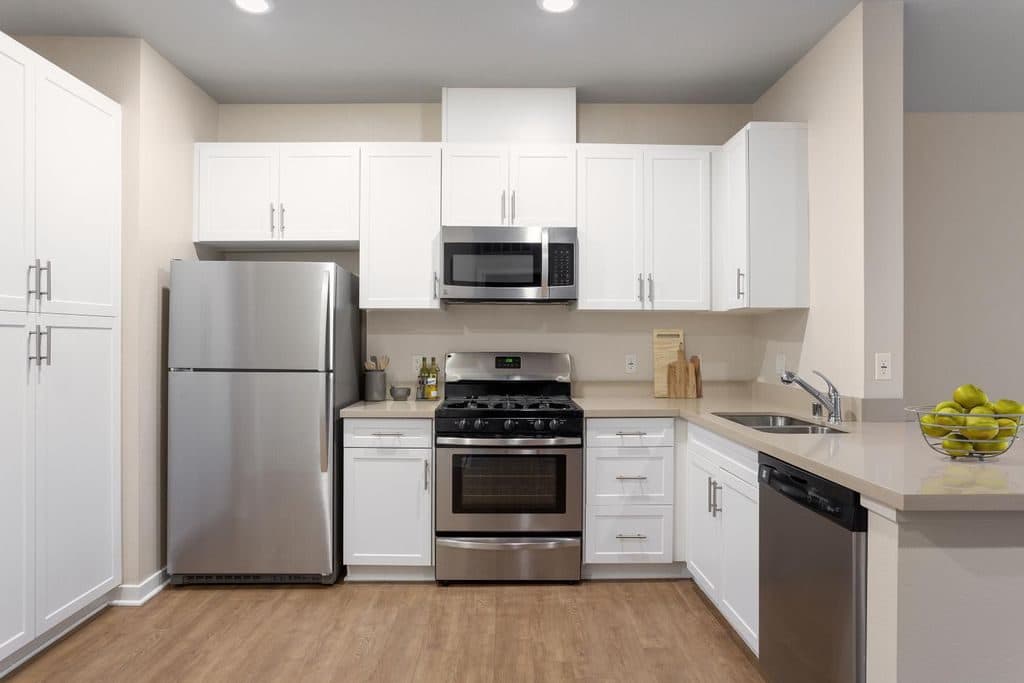 1 BR for rent — 14500 Sherman Cir, Van Nuys 2