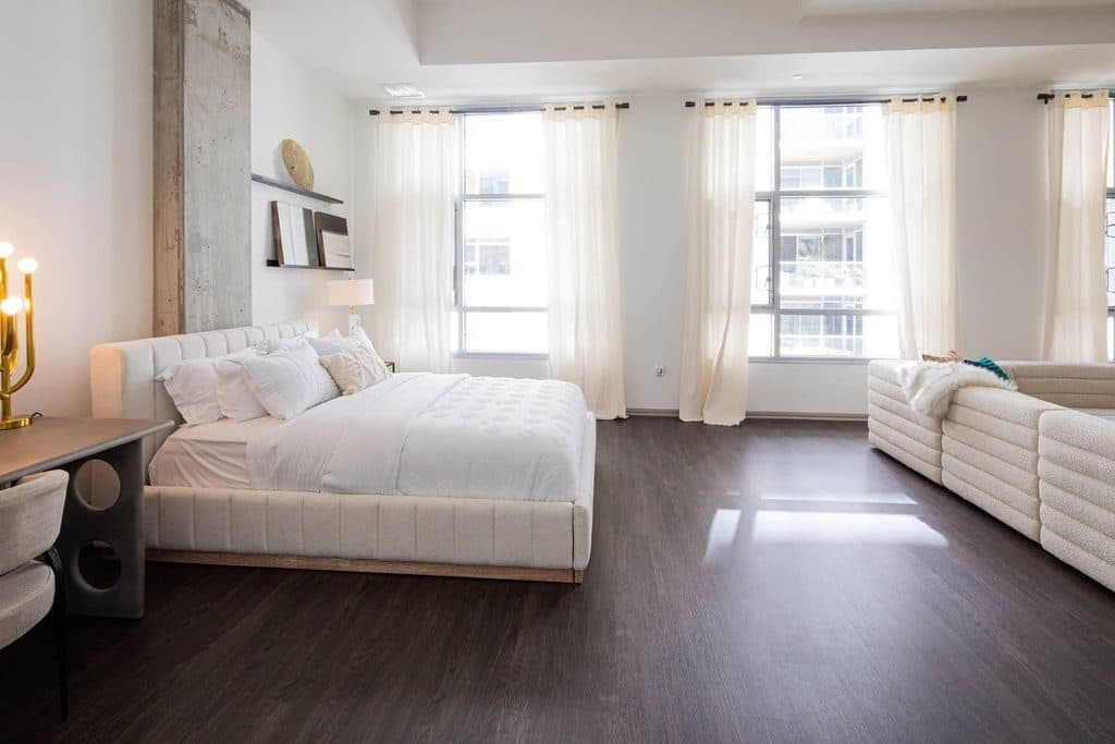 Studio for rent — 1600 Vine St, Los Angeles 3