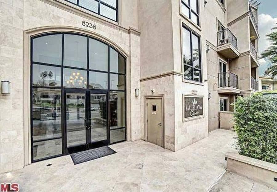 2 BR for rent — 8238 W Manchester Ave APT 303, Playa Del Rey 1