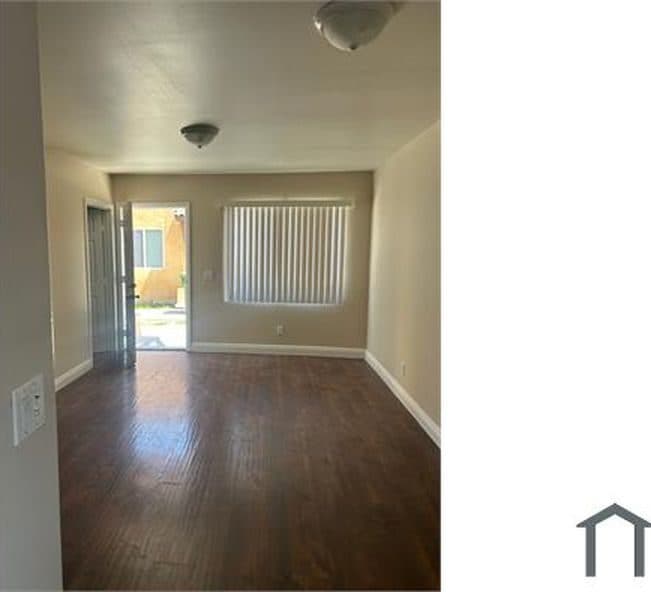 2 BR for rent — 626 W 59th Pl, Los Angeles 3