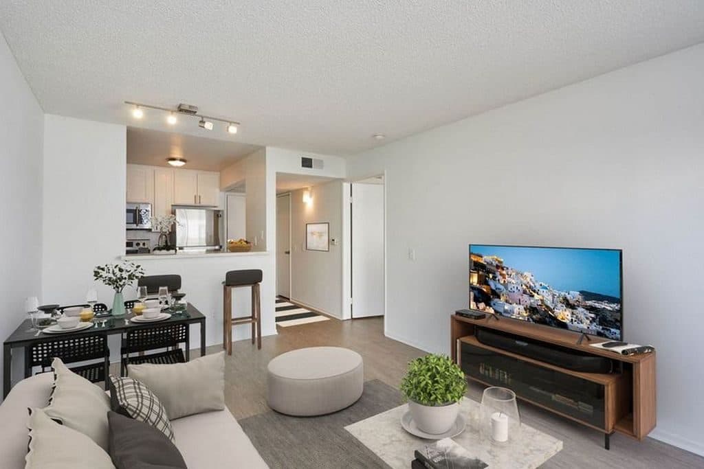 1 BR for rent — 143 S Burlington Ave, Los Angeles 2