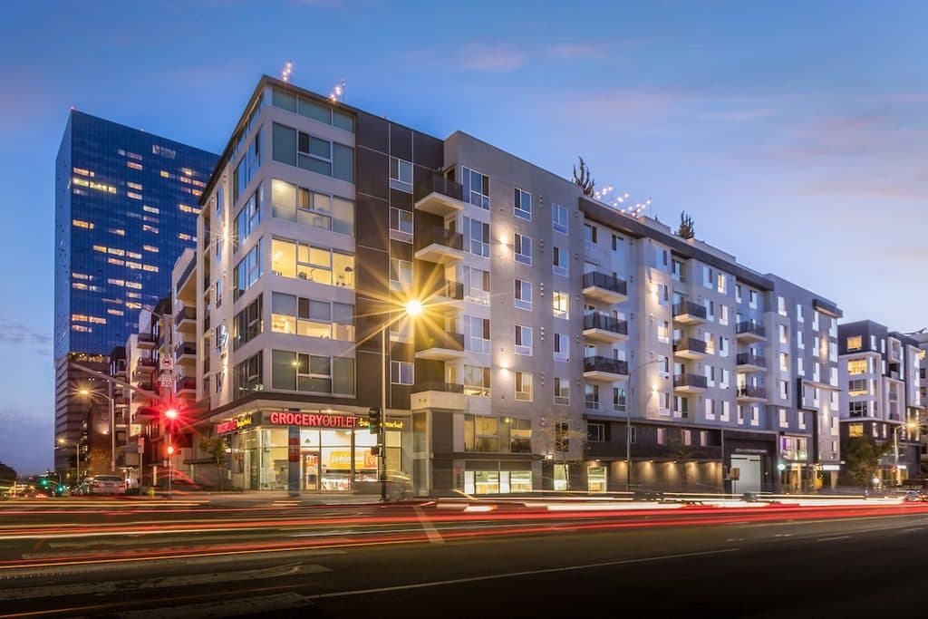 Studio for rent — 1120 W 6th St, Los Angeles 2