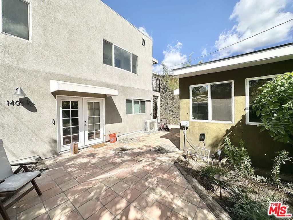 2 BR for rent — 1405 Talmadge St #3, Los Angeles 1