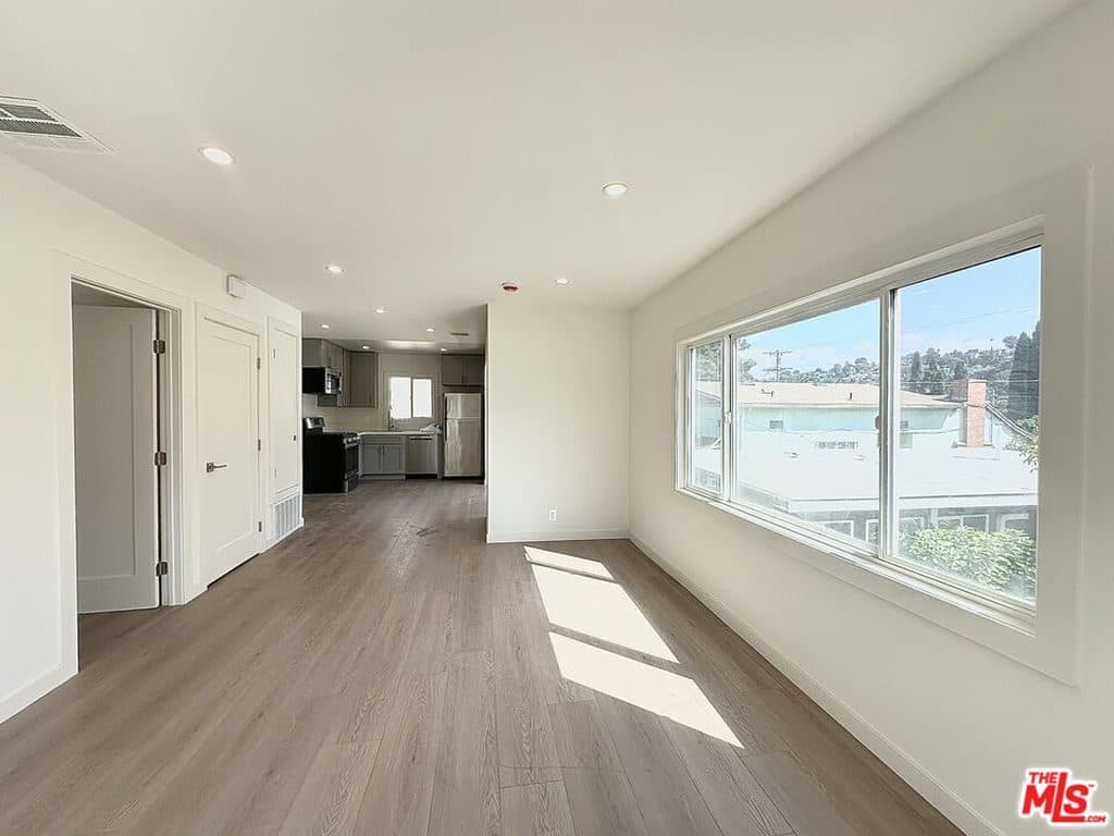 2 BR for rent — 1405 Talmadge St #3, Los Angeles 3