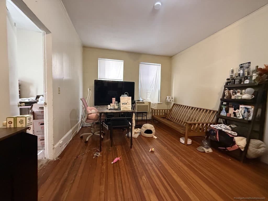 1 BR for rent — 73 S Huntington Ave, Boston 3