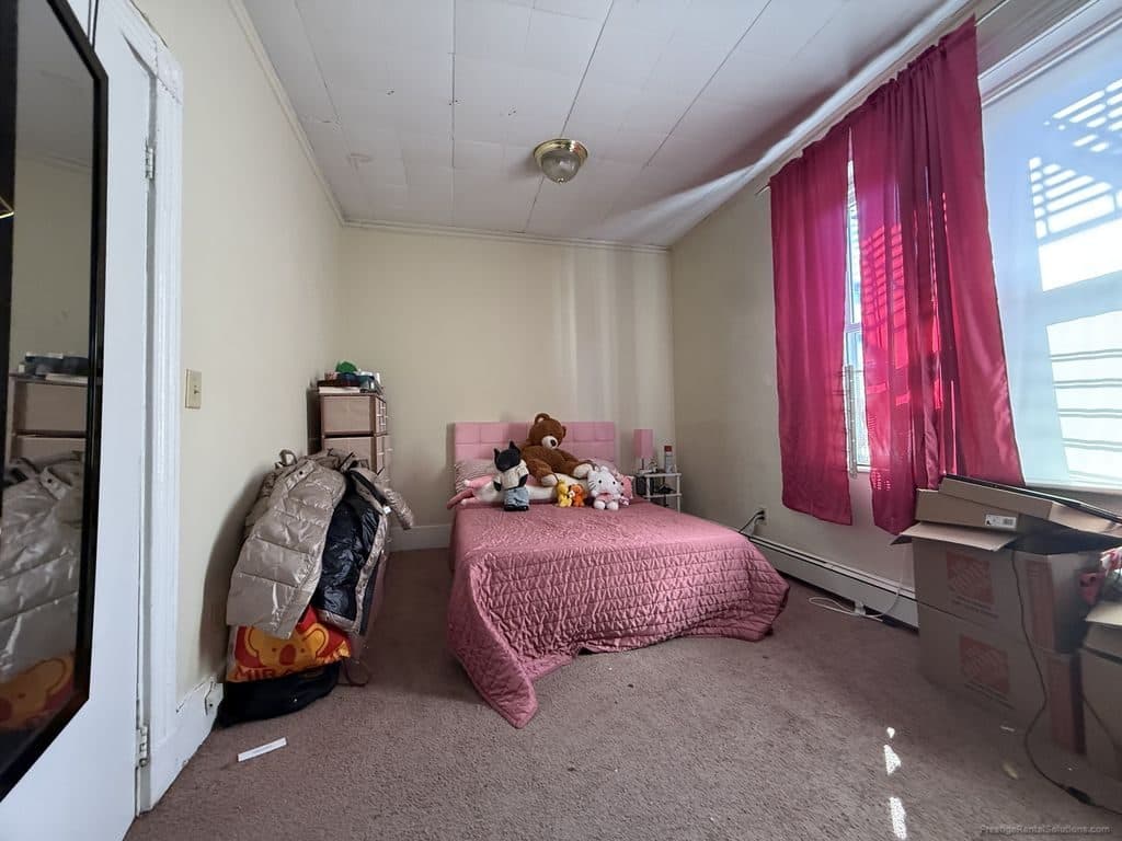 1 BR for rent — 73 S Huntington Ave, Boston 1