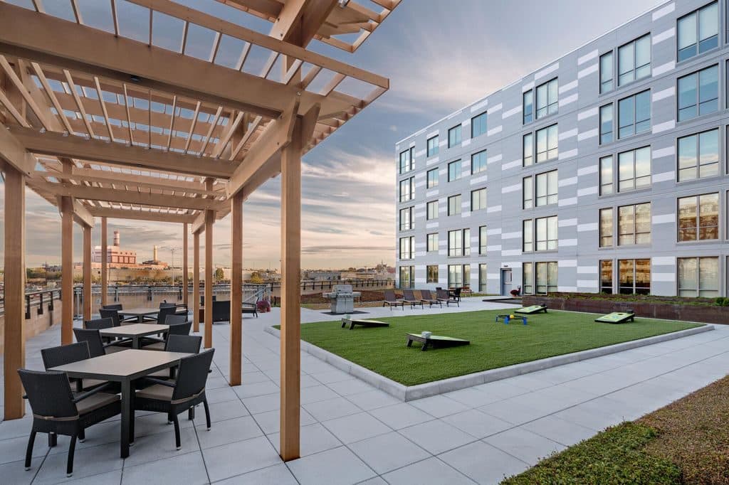 Studio for rent — 411 D St, Boston 1