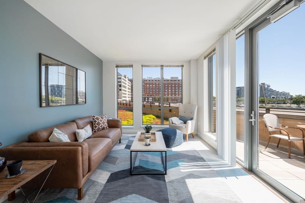 Studio for rent — 411 D St, Boston 3