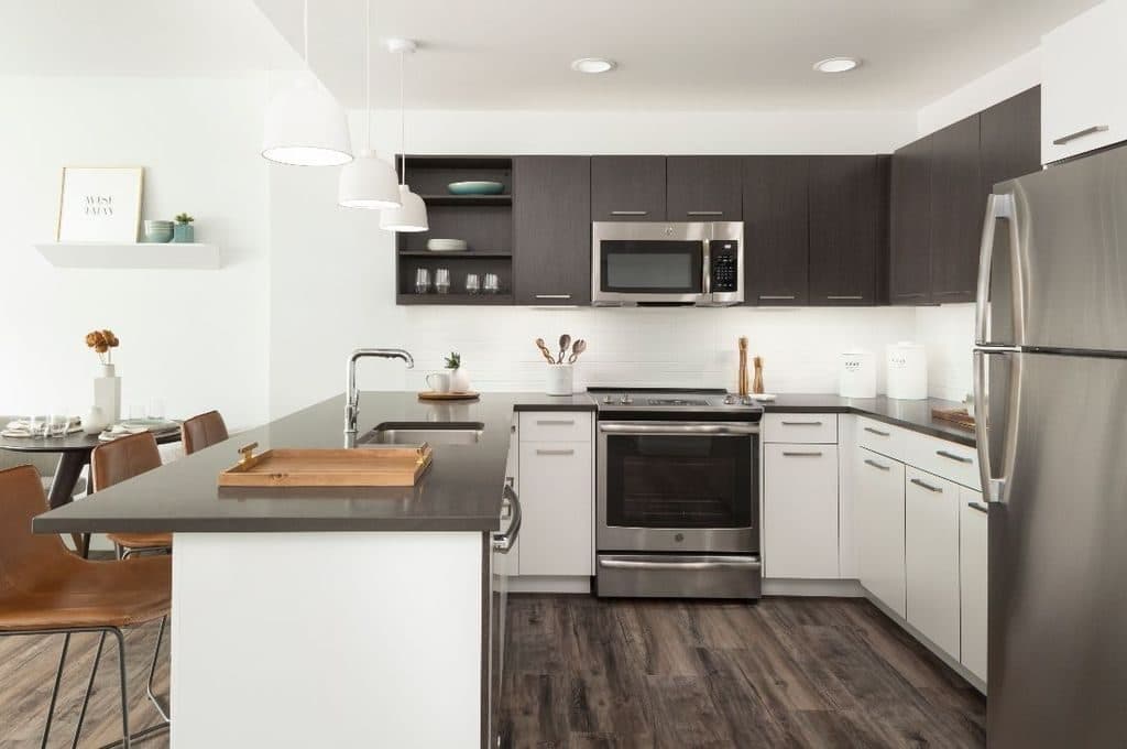 Studio for rent — 125 Guest St, Boston 1