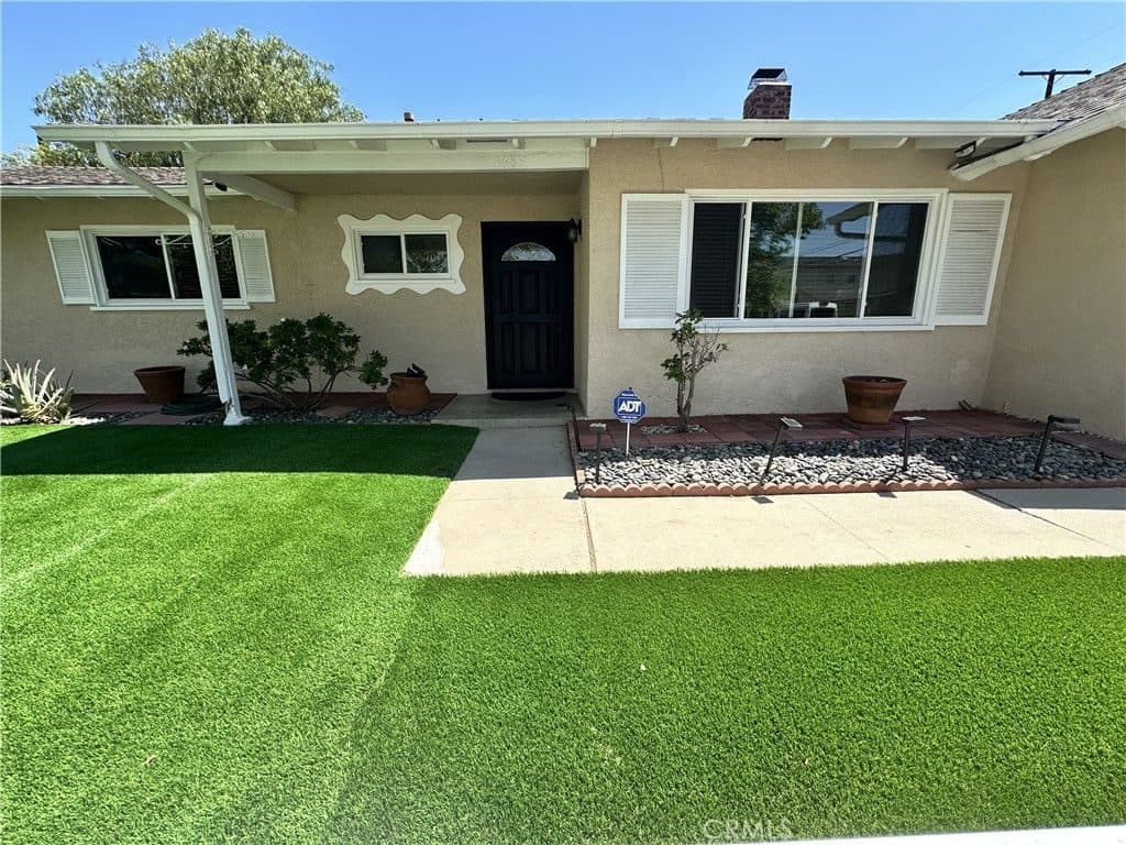 4 BR for rent — 6683 Gross Ave, West Hills 1