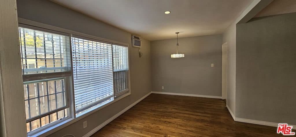 2 BR for rent — 1227 S Holt Ave APT 3, Los Angeles 1