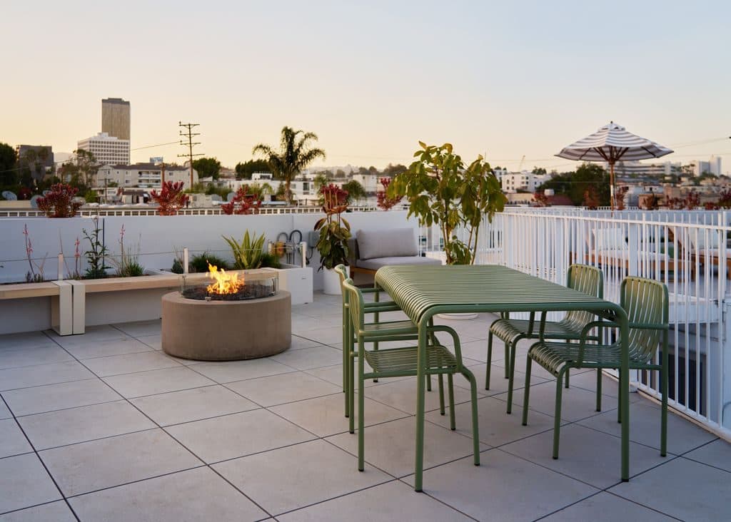 1 BR for rent — 1503 S Barrington Ave, Los Angeles 2
