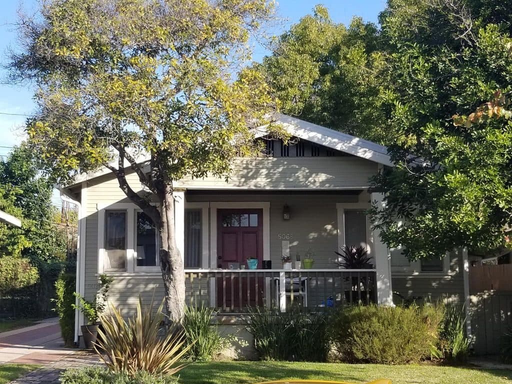 2 BR for rent — 5068 Hermosa Ave, Los Angeles 1