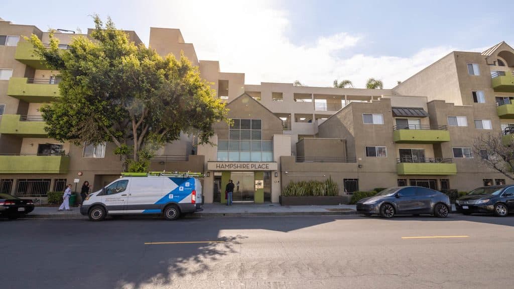 Studio for rent — 501 S New Hampshire Ave, Los Angeles 2