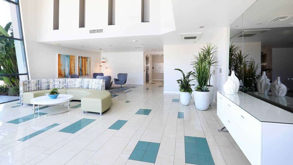 1 BR for rent — 5536 Lindley Ave, Encino 3