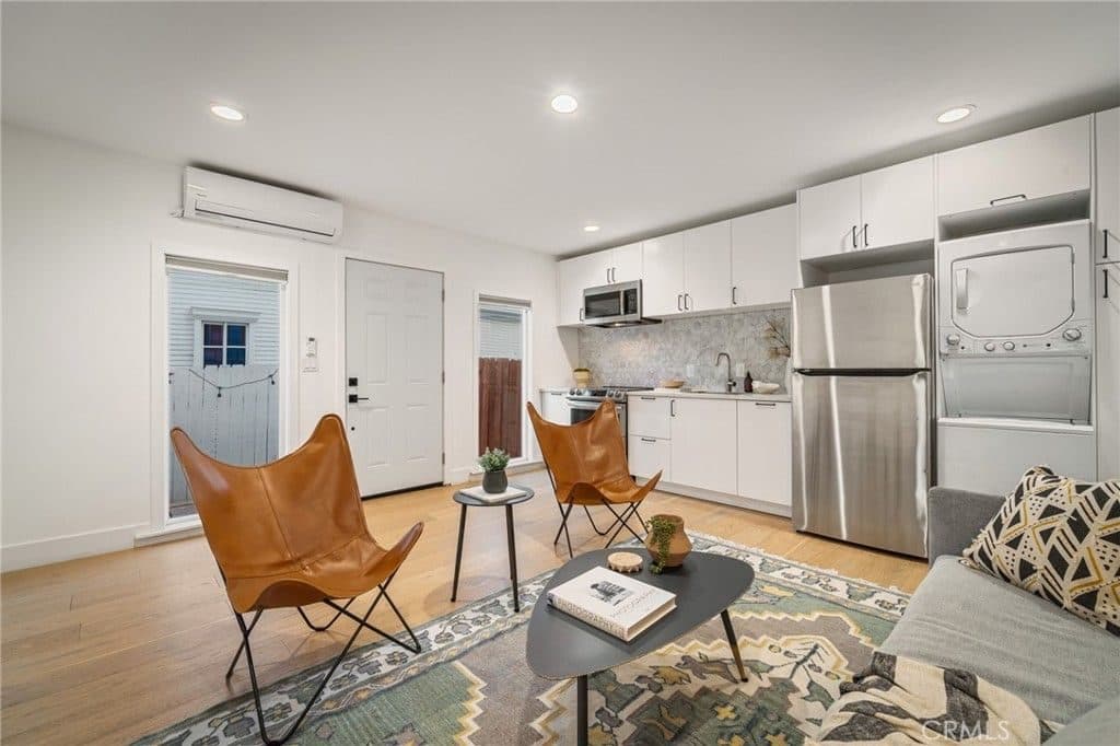 1 BR for rent — 5115 West Blvd #1/2, Los Angeles 1