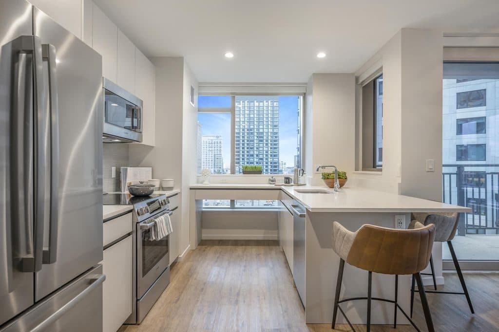 Studio for rent — 131 Seaport Blvd, Boston 1