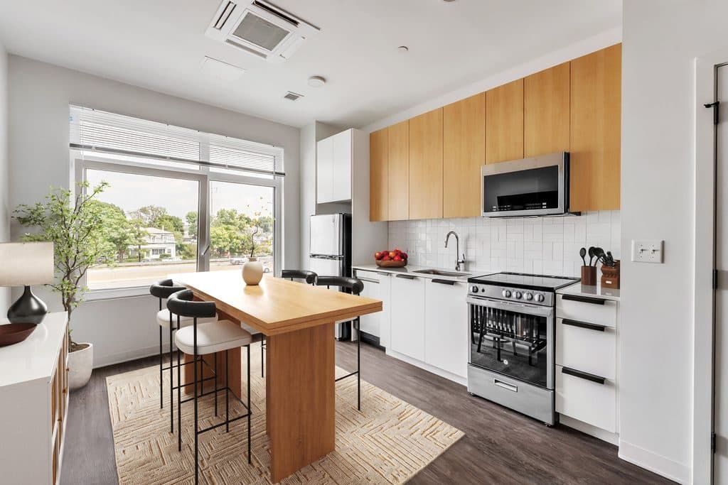 Studio for rent — 35-43 Braintree St, Allston 2