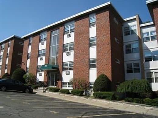 2 BR for rent — 14 Commonwealth Ct, Brighton 1