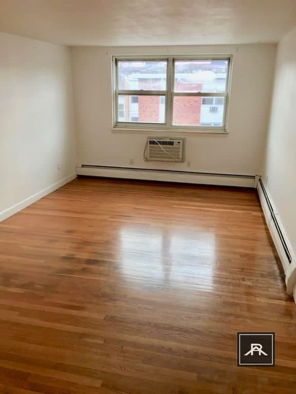 2 BR for rent — 14 Commonwealth Ct, Brighton 2