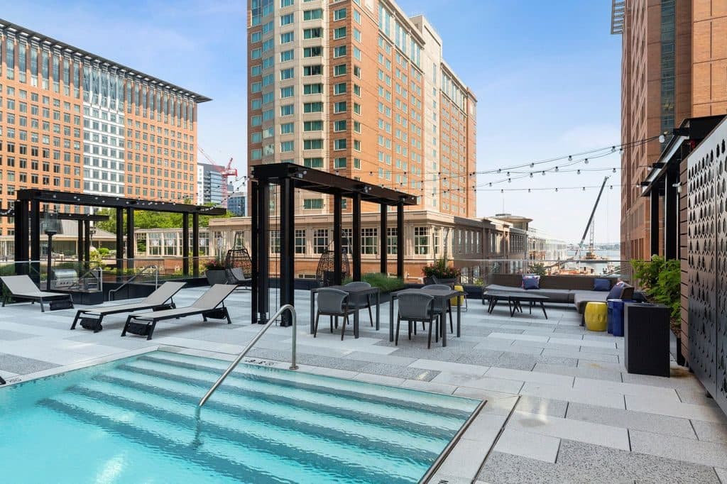 Studio for rent — 501 Congress St, Boston 3