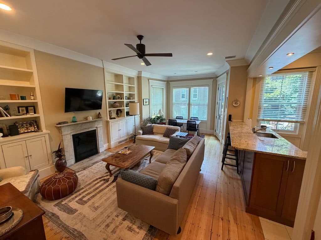 2 BR for rent — 78 Waltham St #2, Boston 2
