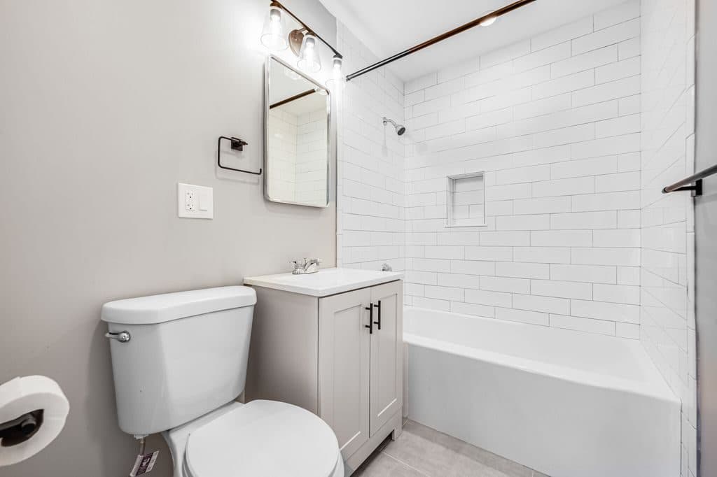 1 BR for rent — 16 Waldemar Ave APT 102, Boston 3