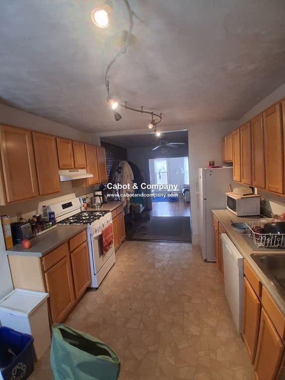 2 BR for rent — 12 Mead St Floor 2, Allston 1