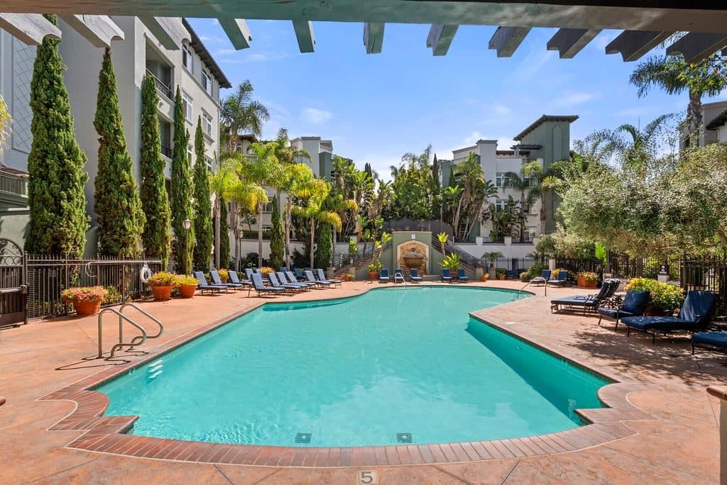 Studio for rent — 8601 Lincoln Blvd, Los Angeles 2