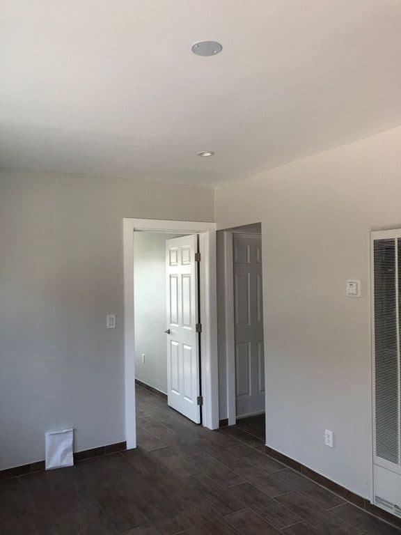 2 BR for rent — 11818 S Main St, Los Angeles 3