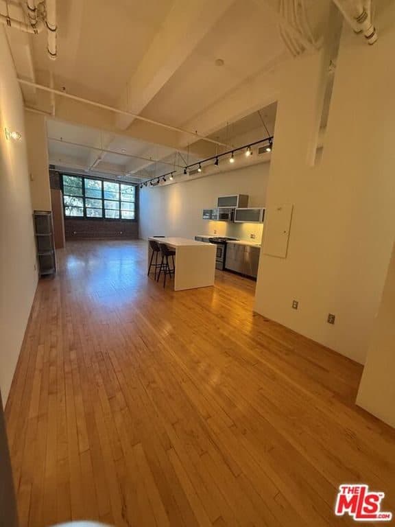 1 BR for rent — 1850 Industrial St, Los Angeles 2