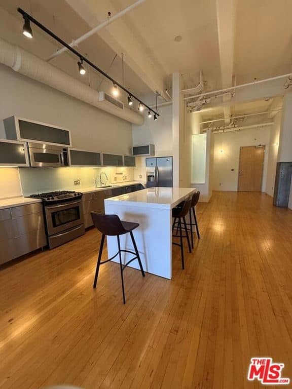 1 BR for rent — 1850 Industrial St, Los Angeles 1