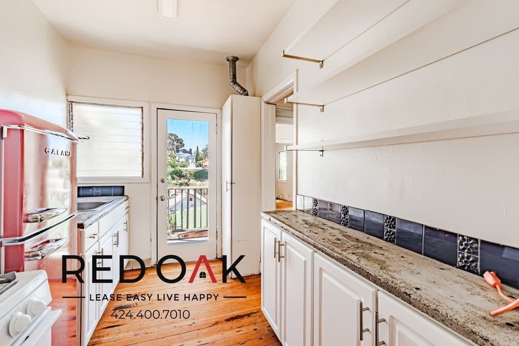 1 BR for rent — 806 Lucile Ave #808-1/4, Los Angeles 2