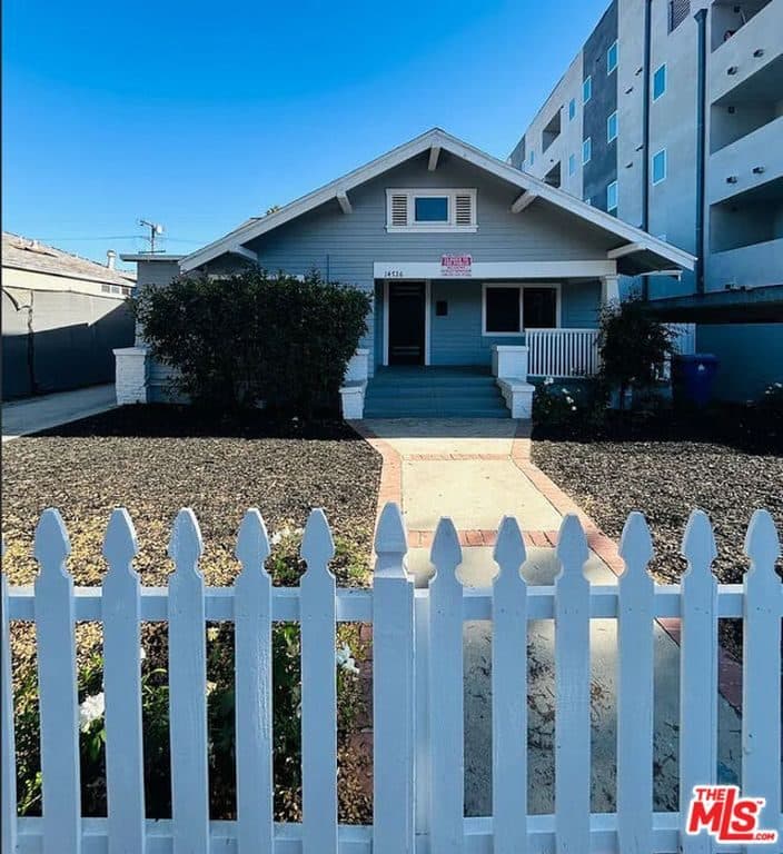 3 BR for rent — 14726 Friar St, Van Nuys 2