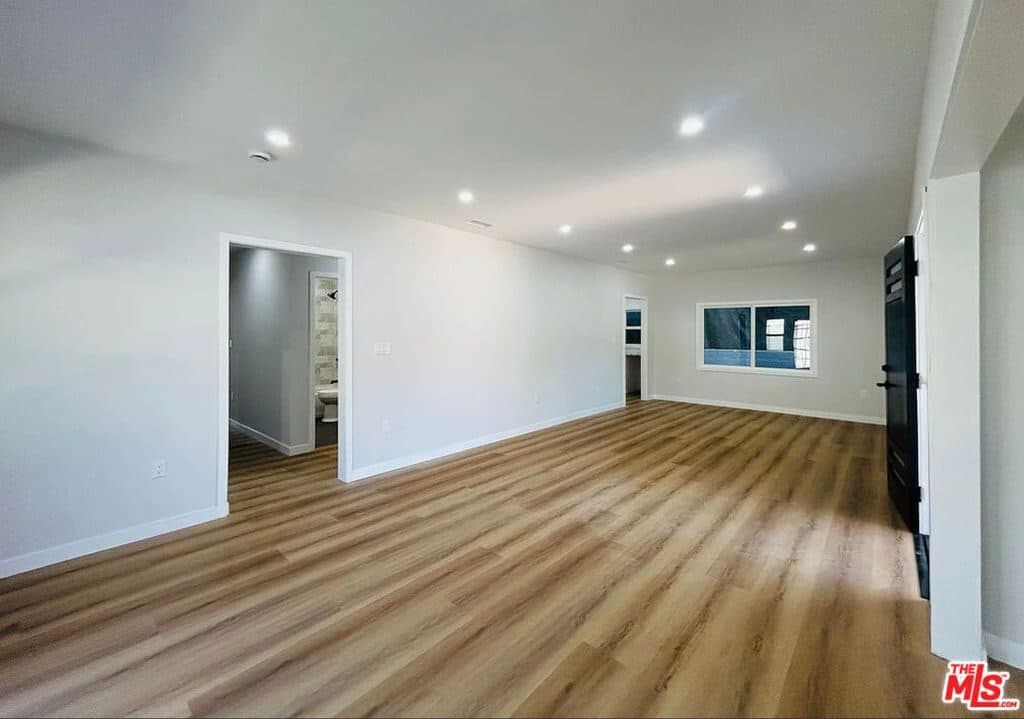 3 BR for rent — 14726 Friar St, Van Nuys 3