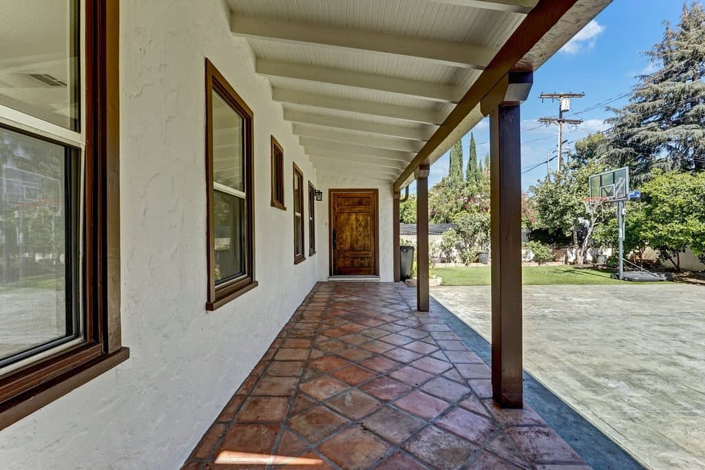 3 BR for rent — 15340 Cohasset St, Van Nuys 2