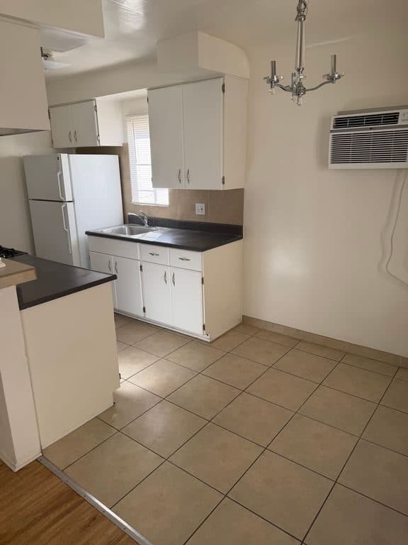 1 BR for rent — 13550 Rye St APT 3, Sherman Oaks 2