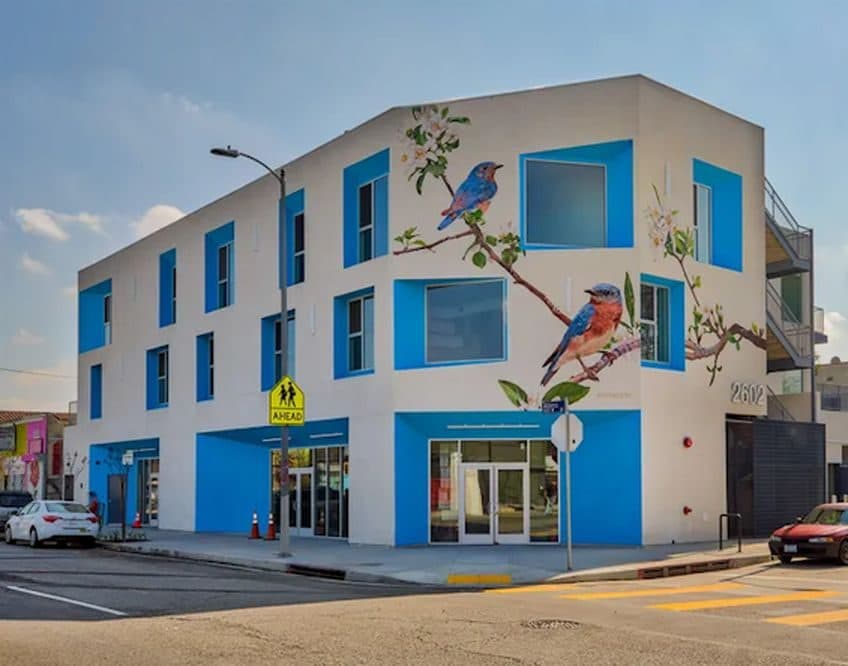 Studio for rent — 2602 S Orange Dr, Los Angeles 2