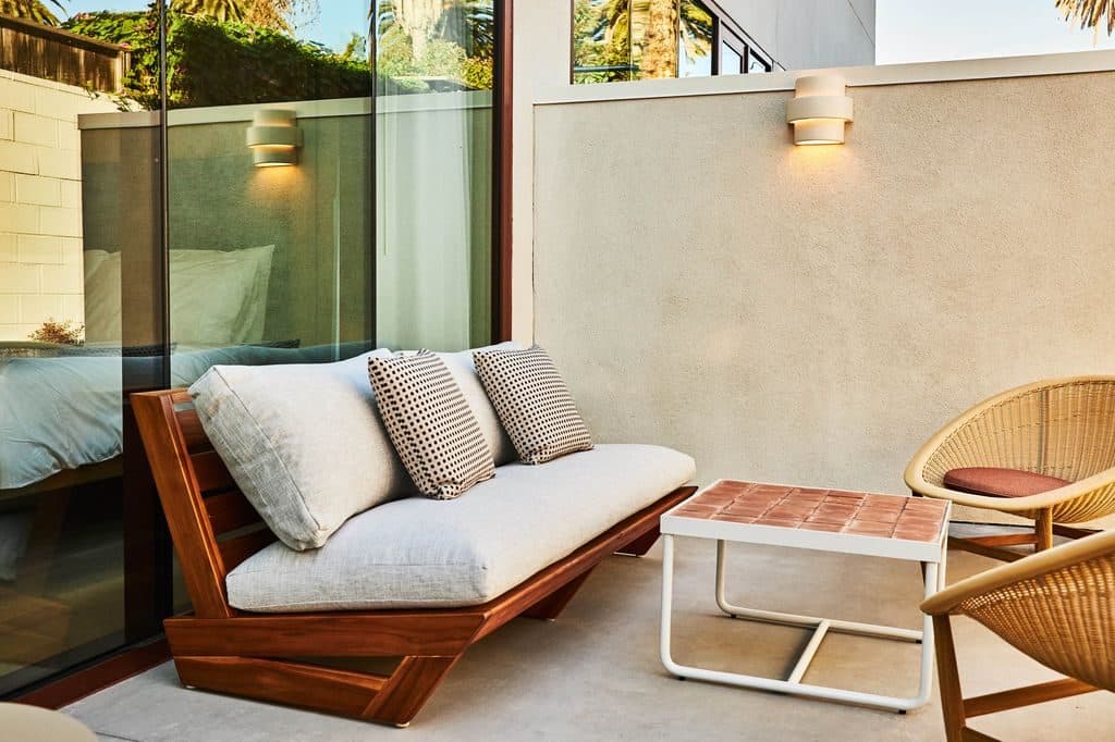 Studio for rent — 5170 W Adams Blvd, Los Angeles 3